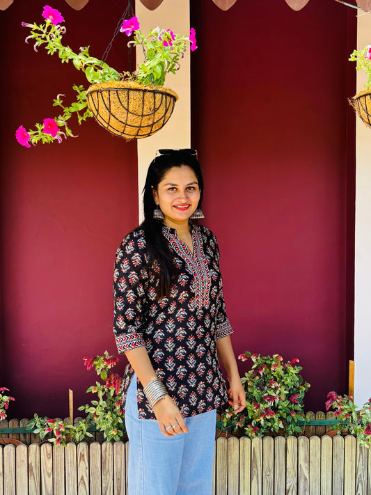 Kaaviri cotton short kurti